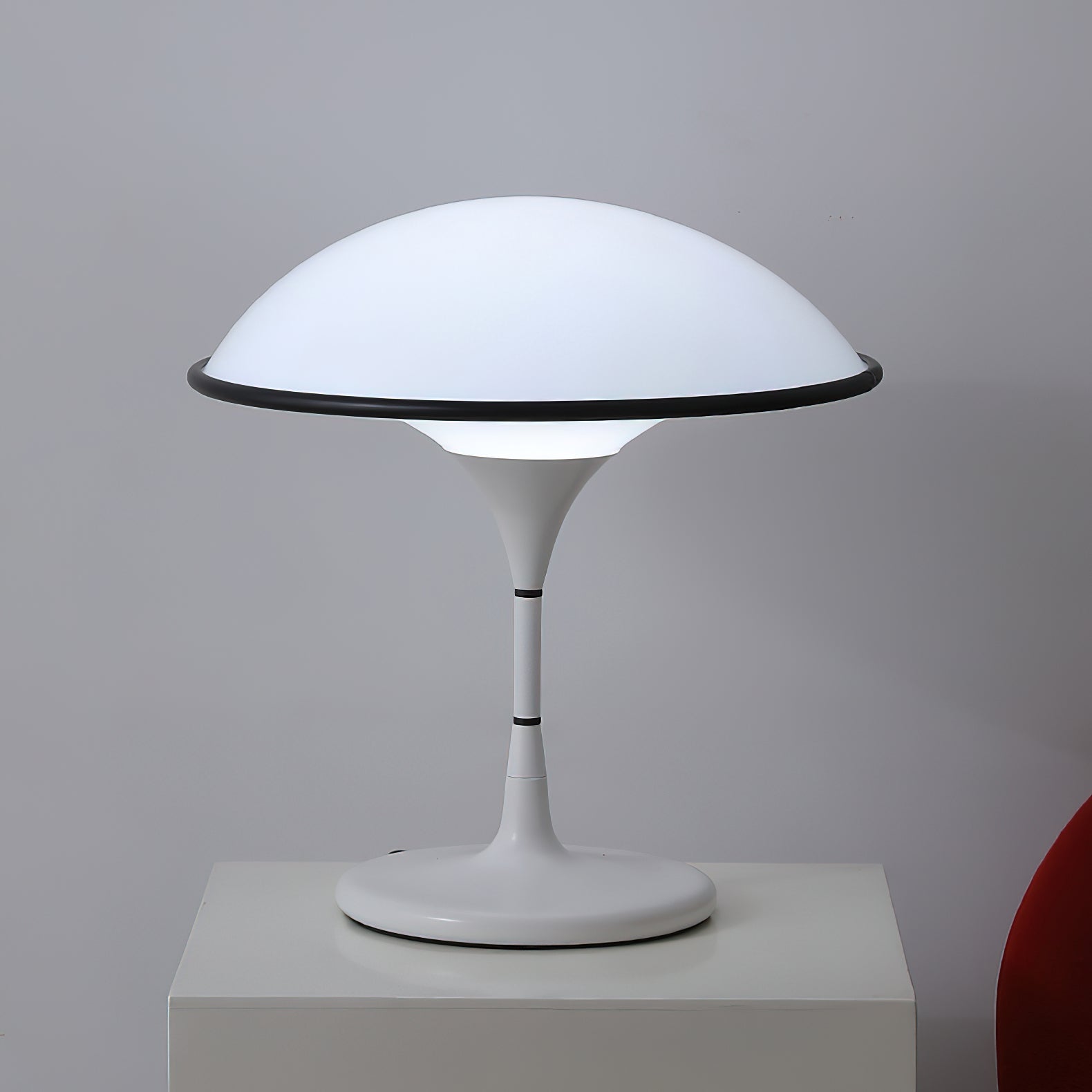 Aurelia Table Lamp by LumaCraft | Elegant, Distinctive | Lersk