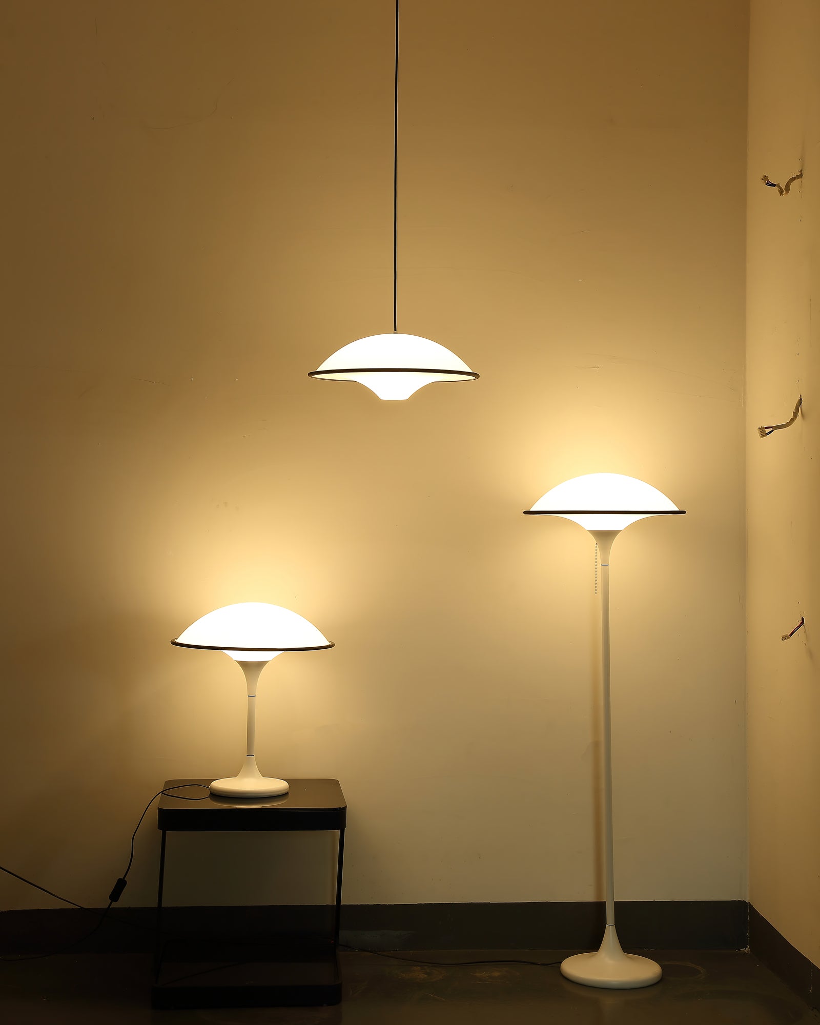 Aurelia Table Lamp by LumaCraft | Elegant, Distinctive | Lersk