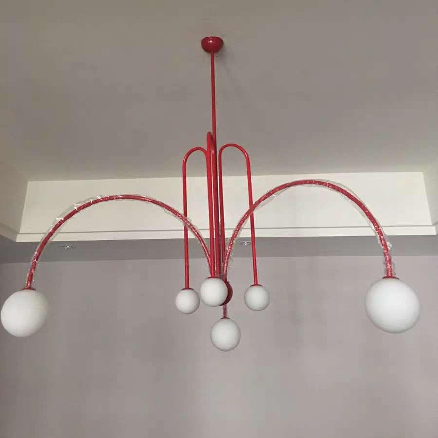 Nova Crest Pendant Light With Dramatic Hanging Design For Dining Rooms Entrances | Lersk