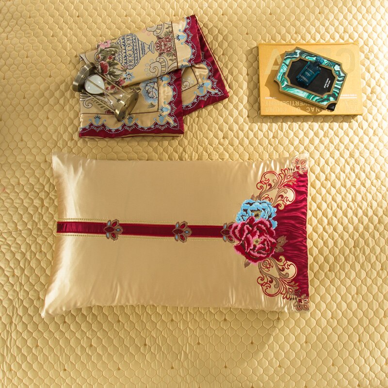 Parure de housse de couette en satin de soie Aurelia en coton argent et or | Lersk