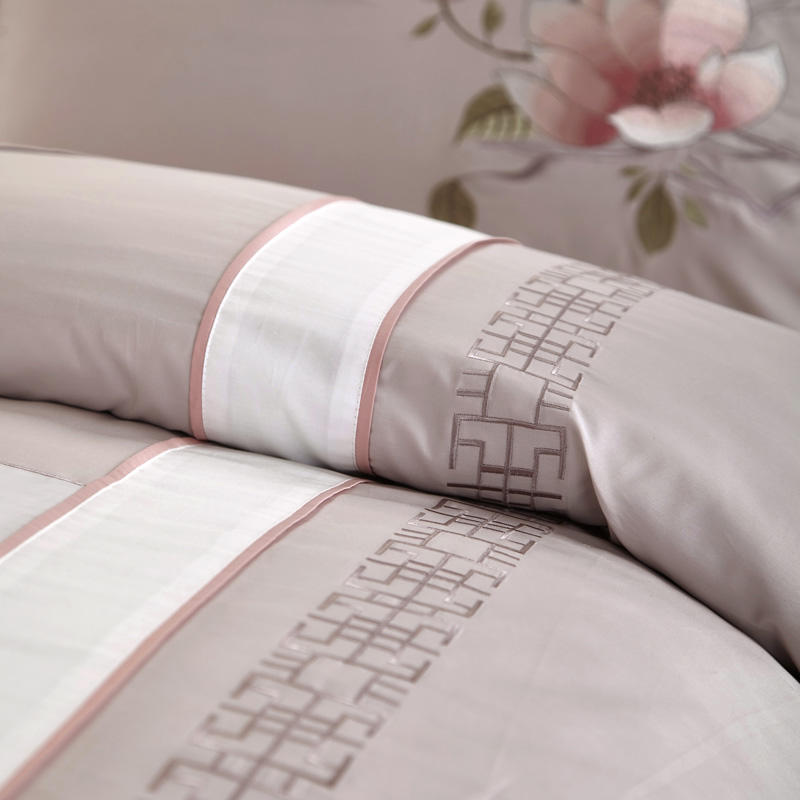 Aurelia Luxury Egyptian Cotton Embroidered Bedding Set | Lersk