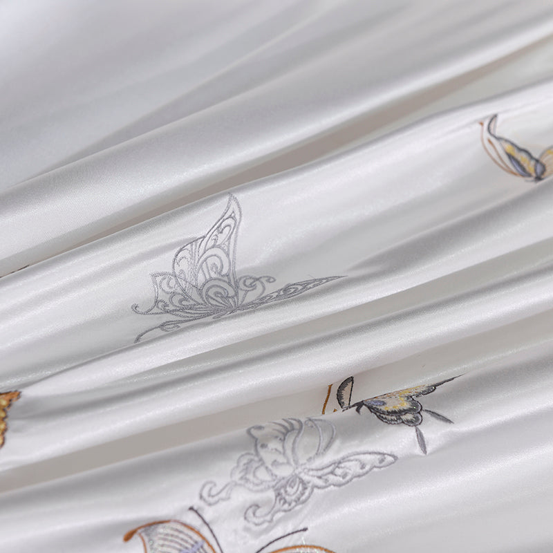 Aurelia Silk-Cotton Butterfly Bedding Set in White & Silver | Lersk
