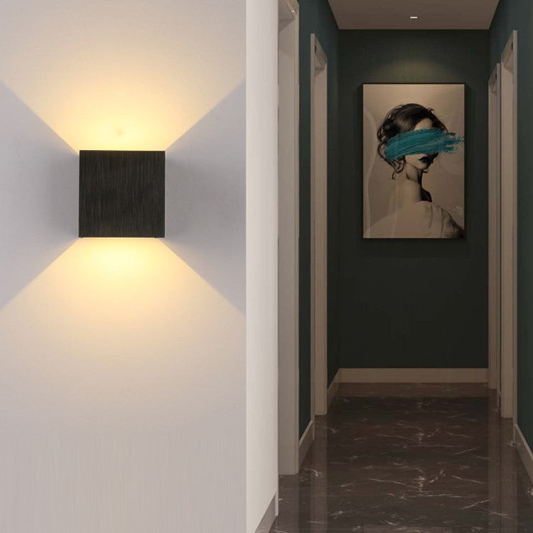 Asterra Nordic LED Væglampe | Moderne Minimalistisk Glød | Lersk