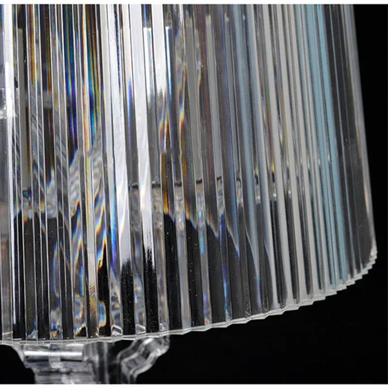 Stolní lampa Bourgie s luxusním moderním designem pro jakýkoli interiér vašeho domova | Lersk