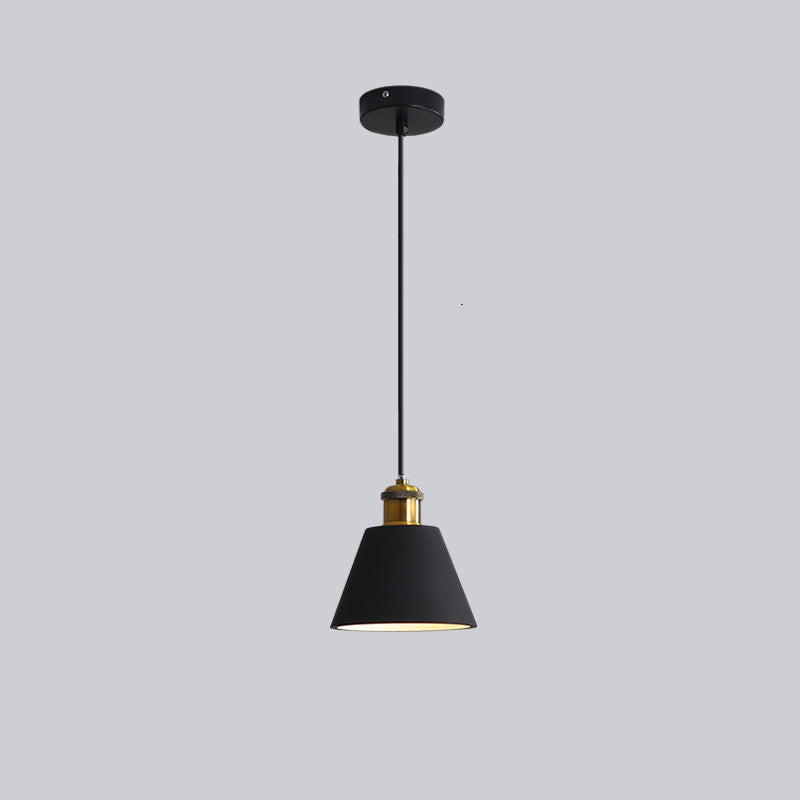 LumaForge Lampadario Moderno in Metallo e Resina per Soggiorni | Lersk