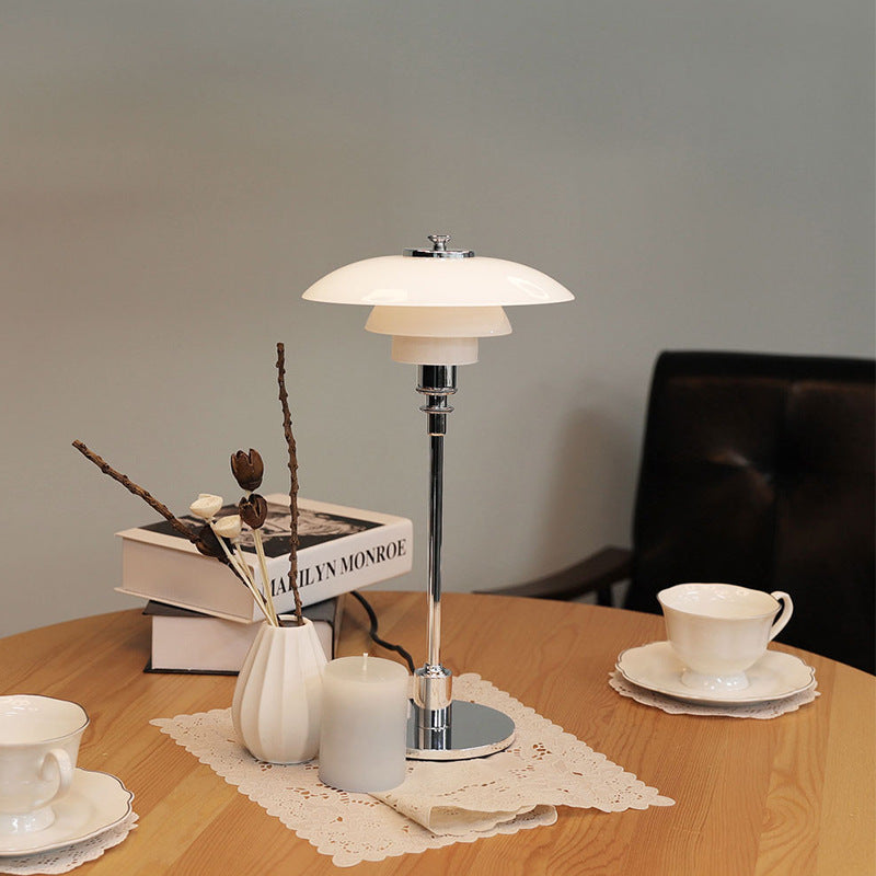 Lampa stołowa LED NovaGlow do sypialni, salonu i czytania | Lersk