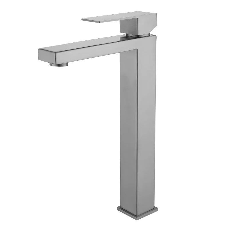 Astraea Modern Bathroom Faucet With Single-Handle Design | Lersk