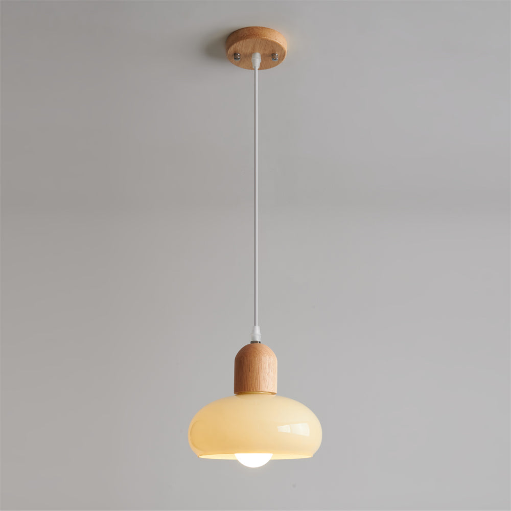Závěsná skleněná lampa Mellow pro jídelní prostor | Lersk