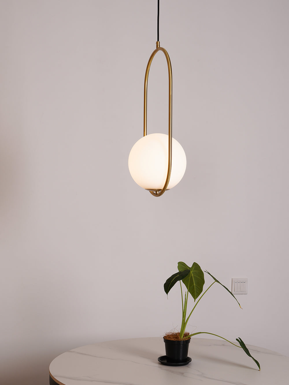 Lyra Moderne Pendel Lampe med Elegant Minimalistisk Design | Lersk