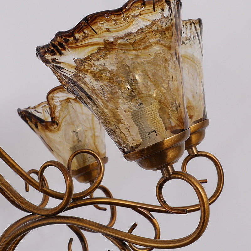 Vintage messingglas lysekrone, klassisk loftslampe til stue og spisestue | Lersk