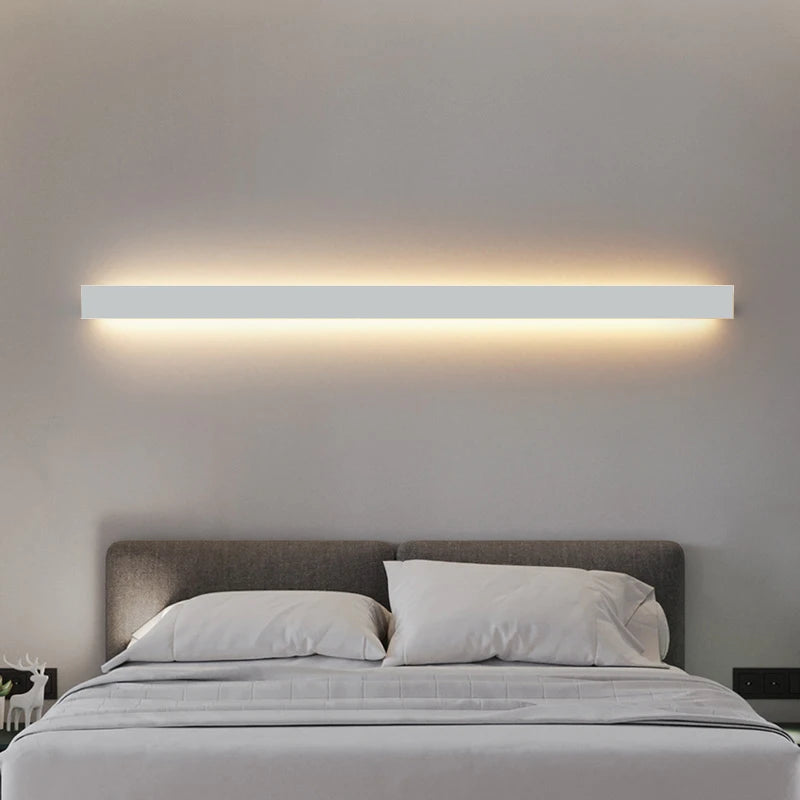 AuroraLuxe Minimalist Elegant LED Wall Sconce For Modern Interiors | Lersk