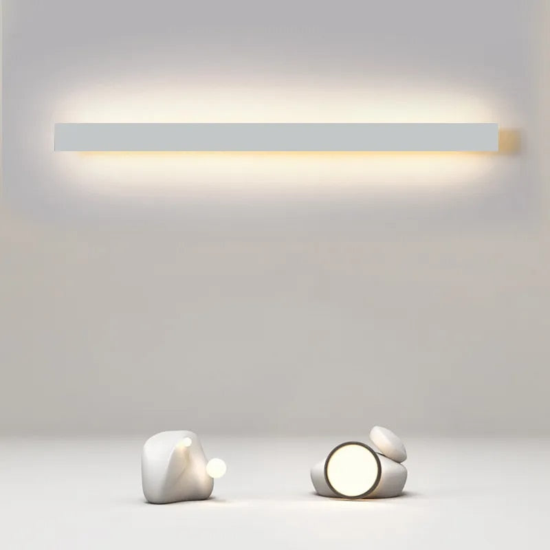 AuroraLuxe Minimalist Elegant LED Wall Sconce For Modern Interiors | Lersk