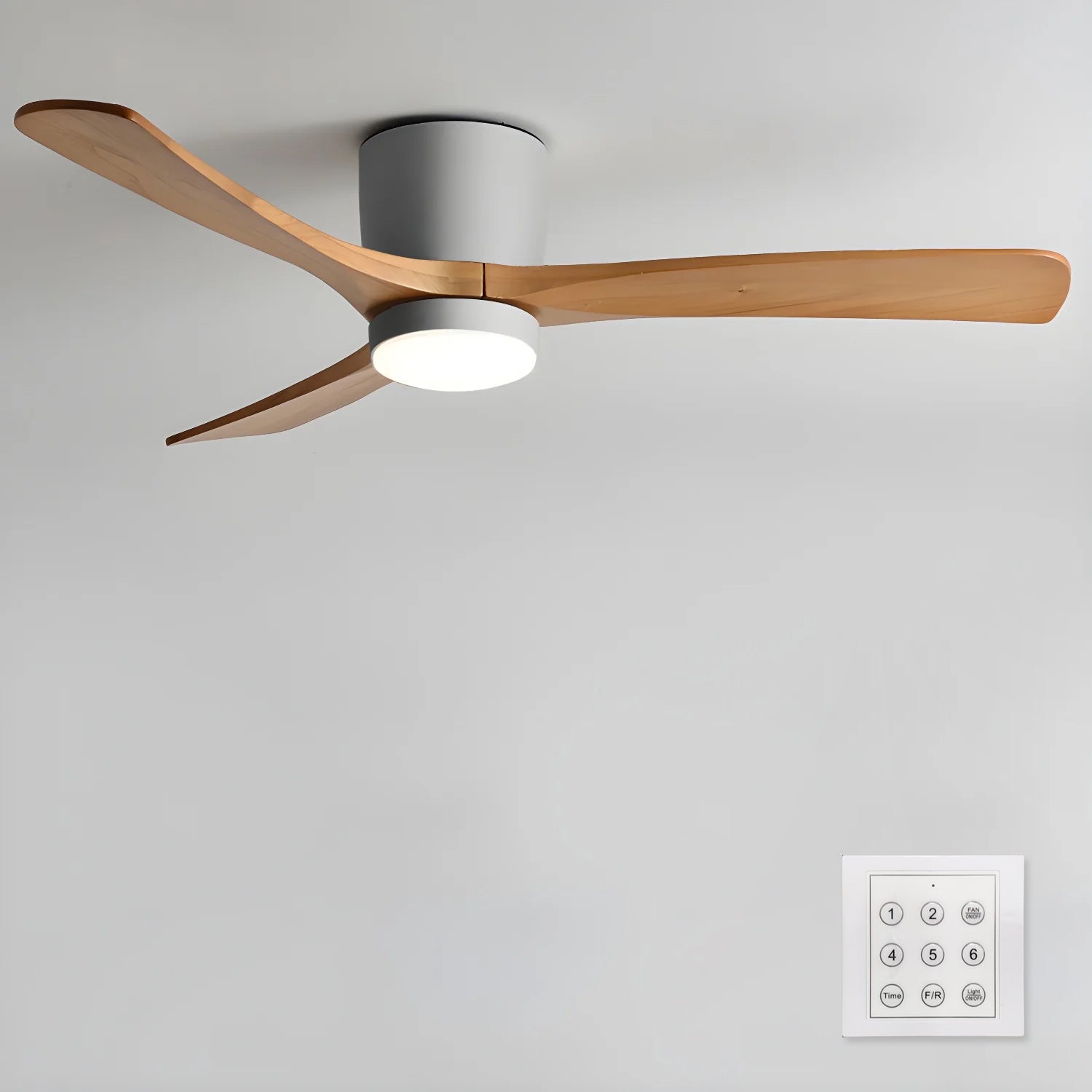 Lampa sufitowa z wentylatorem Everwood Nordic Wood 42 i 48 cali z oświetleniem LED | Lersk