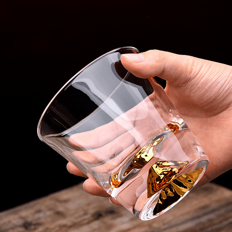 Sada ručně vyráběných whisky sklenic Hikari Kiriko od Chamvin Edo Craft | Lersk