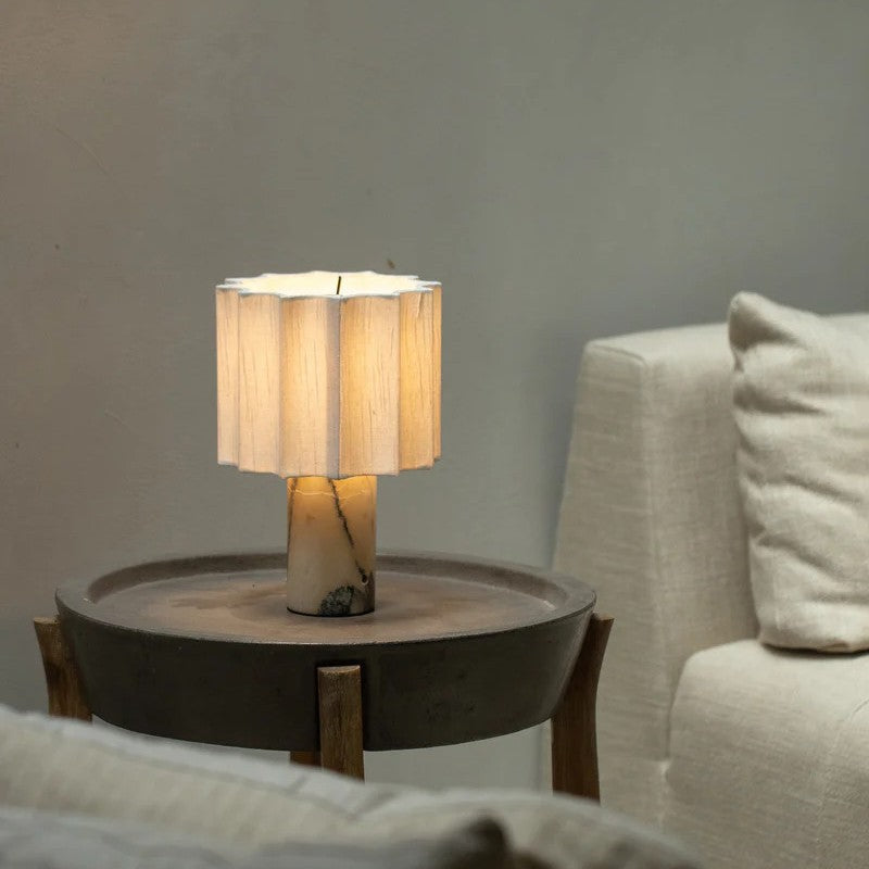 Nowoczesna marmurowa lampa stołowa do eleganckiego oświetlenia dekoracyjnego | Lersk