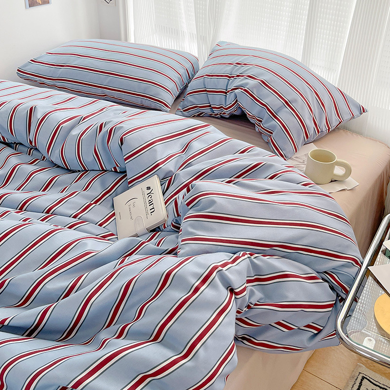 Sylvory Stripe Bedding Set in Sage White for a Cozy Minimalist Bedroom | Lersk