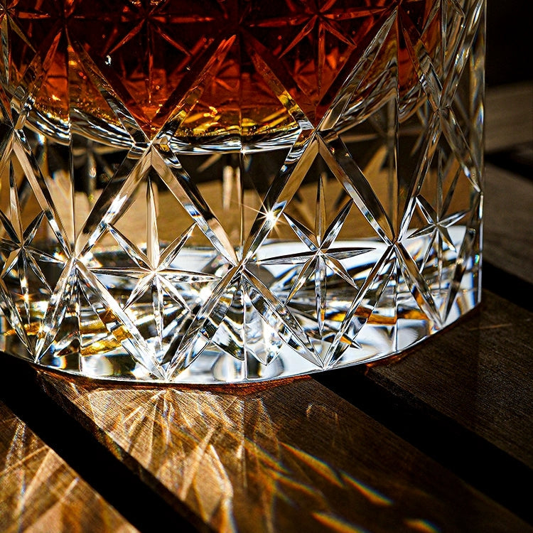 Hoshira | Håndlavet himmelsk whiskyglas i trææske | Lersk
