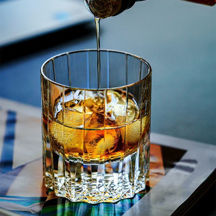 Togane | Mehrfarbige Kiriko-Stil Whiskygläser mit Holzkiste | Lersk