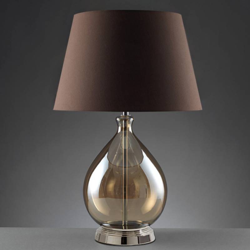 Glas-Tischlampe mit Stoffschirm für moderne Wohnraumbeleuchtung | Lersk