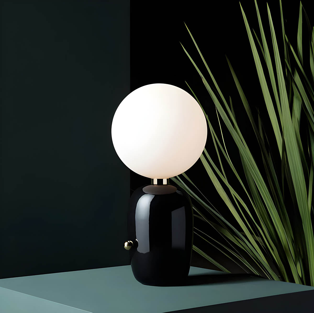LumaVale Stolní lampa Jednoduché elegantní interiérové osvětlení | Lersk