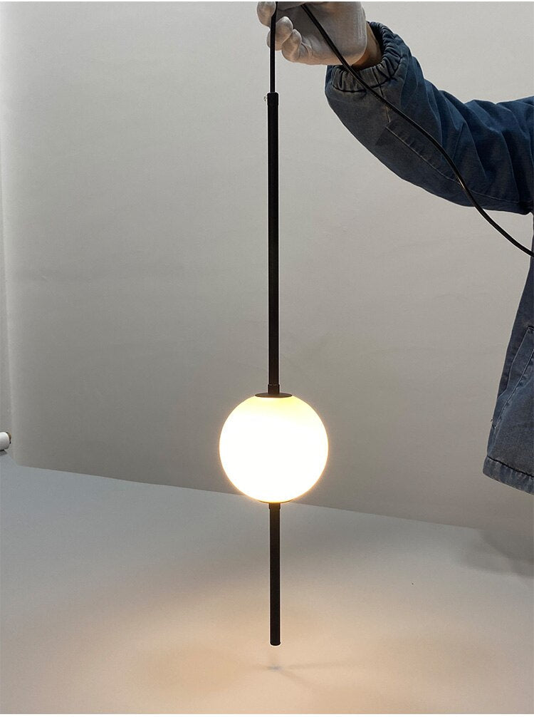 OrionGlow skleněné koule závěsné svítidlo pro moderní jídelny a ložnice | Lersk