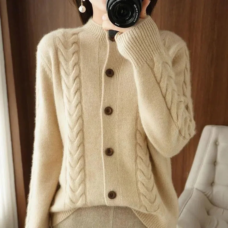 Chic Knit Cardigan | Lersk
