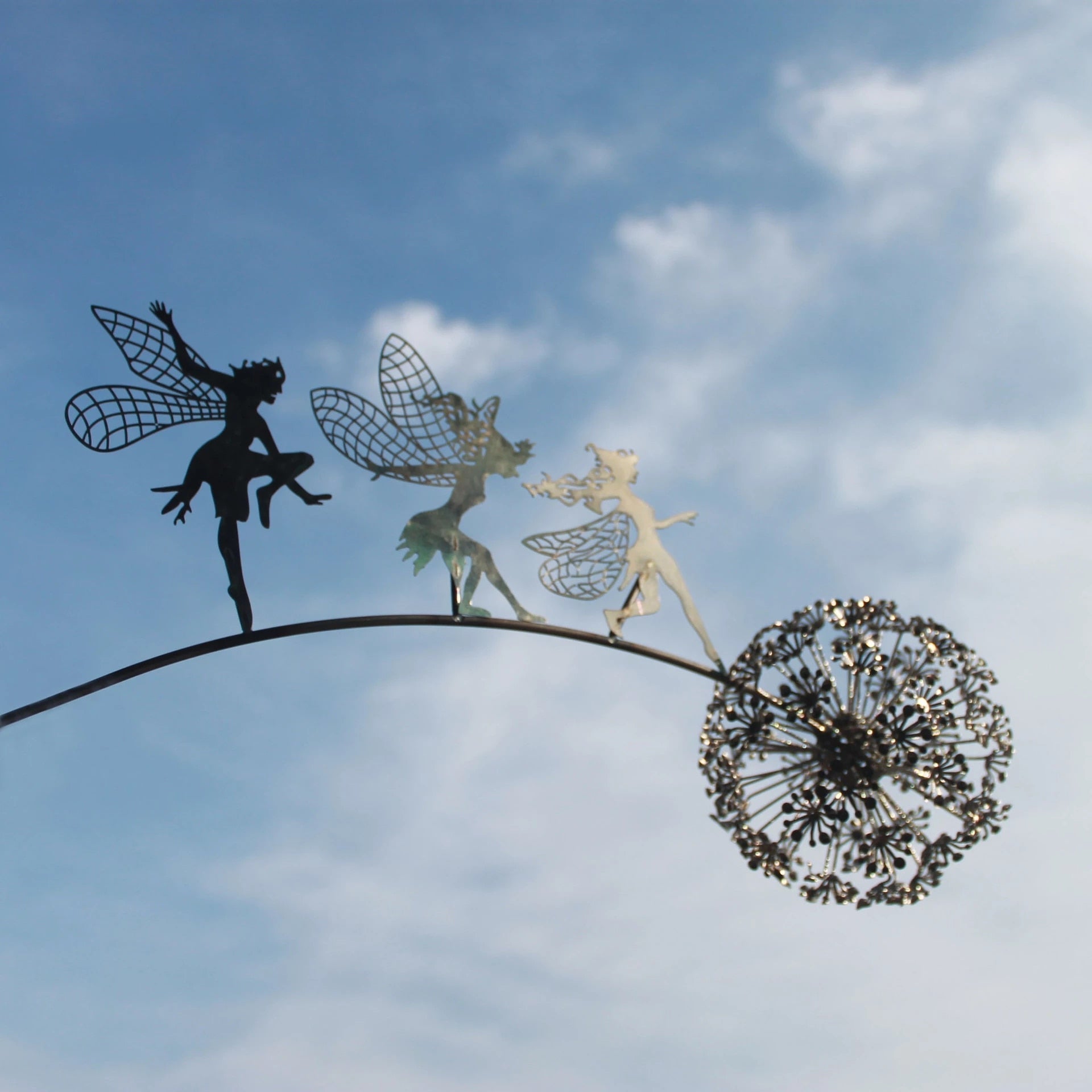 Escultura Jardim de Fadas e Decoração Externa Detalhada em Metal para o Seu Jardim e Espaços Externos | Lersk