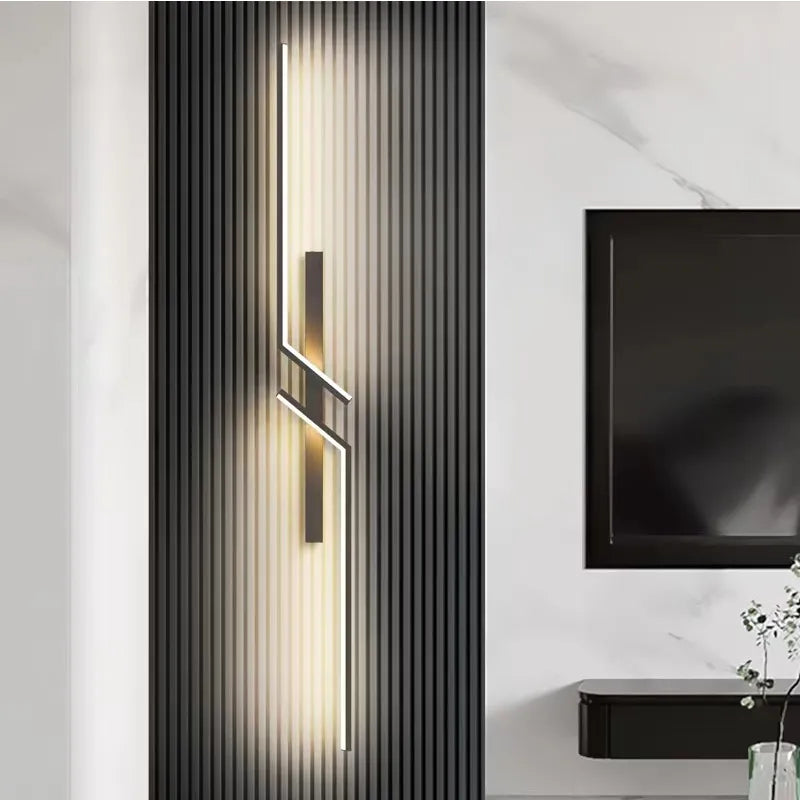 Mensah moderní nástěnná lampa odvážný design pro obývací pokoje | Lersk
