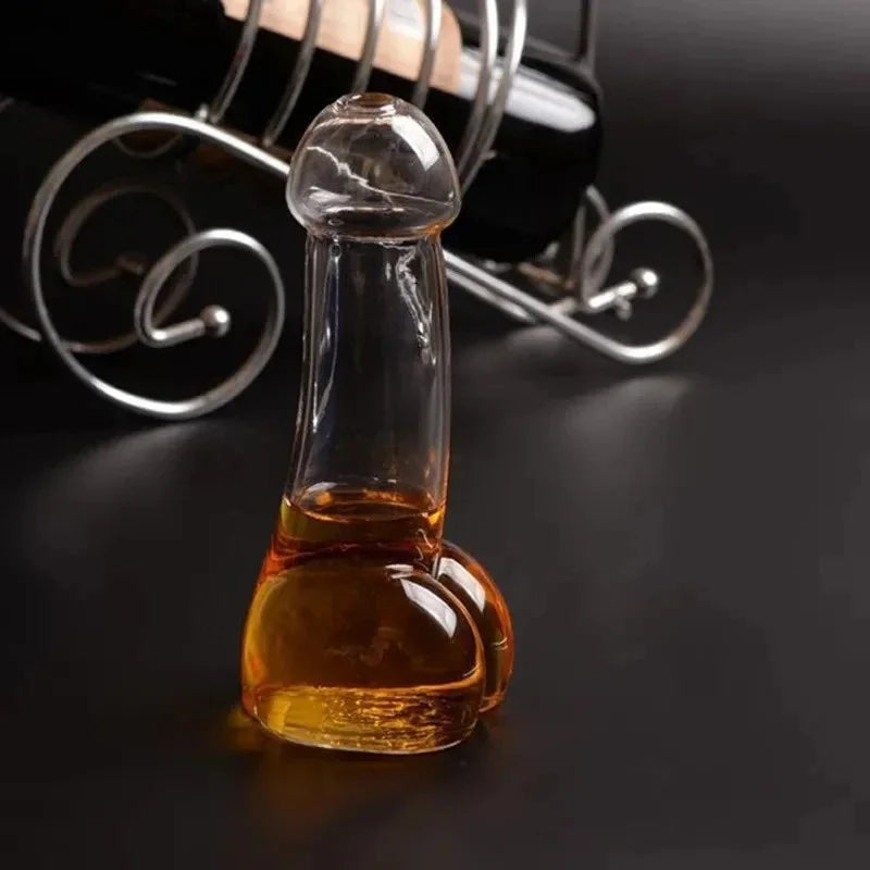 Playful Curve Decanter Centerpiece For Wine Service And Elegant Tableside Entertaining | Lersk