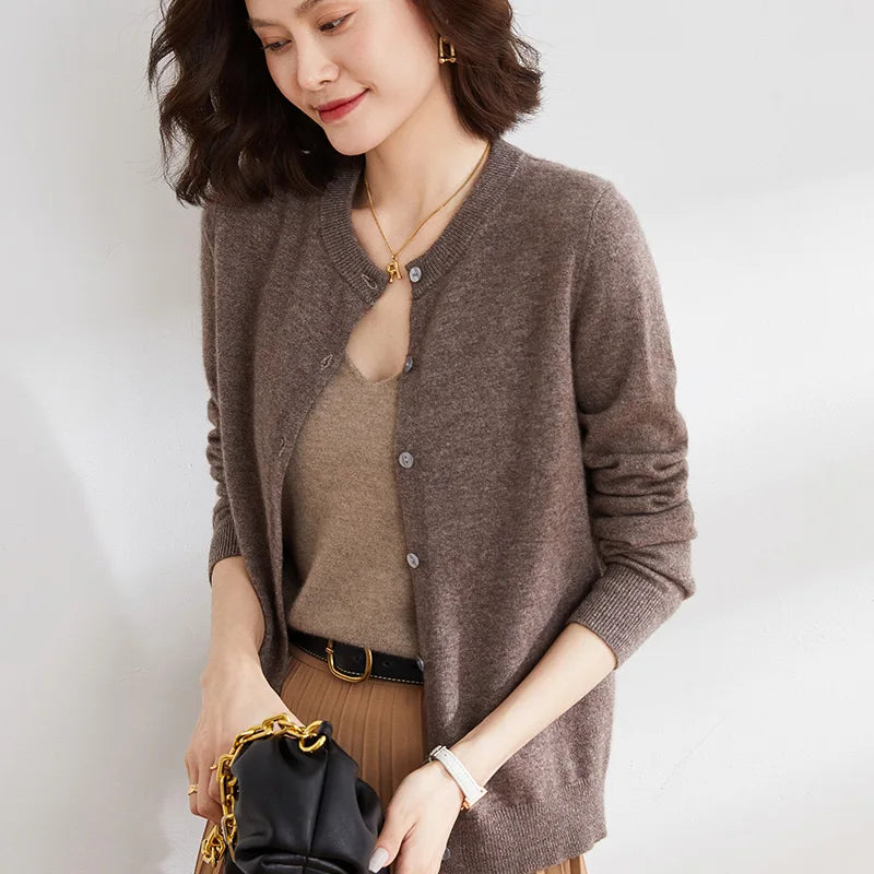 Lyria Cashmere Cardigan Soft Knit for Spring and Autumn | Lersk