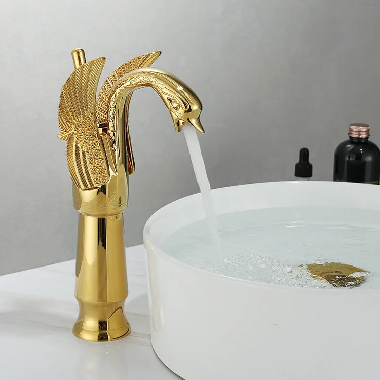 Swan jednopáková zlatá umyvadlová baterie Swan jednopáková zlatá umyvadlová baterie Swan jednopáková zlatá umyvadlová baterie | Lersk