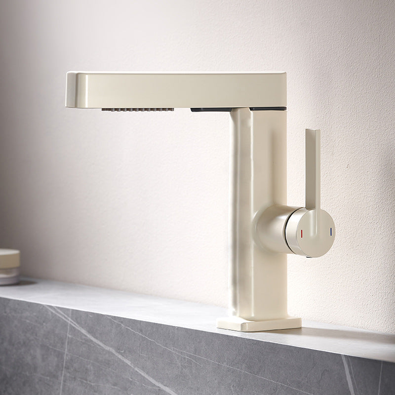 Alyra Single-Hole Pull-Out Faucet With Temperature Readout | Lersk