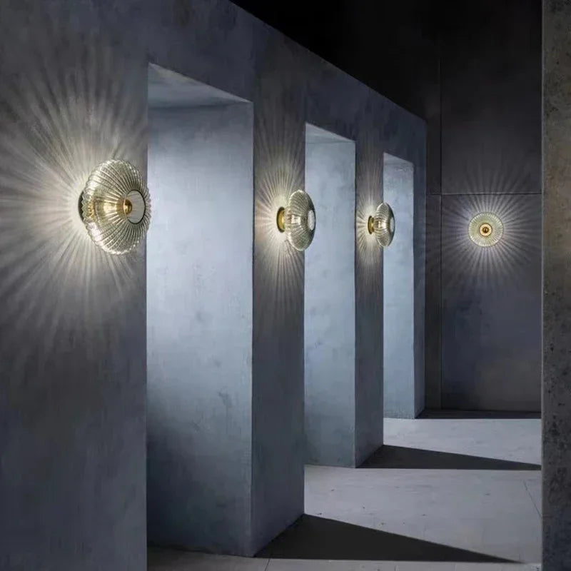 Applique da parete in vetro Aurelia moderna per interni con illuminazione LED | Lersk