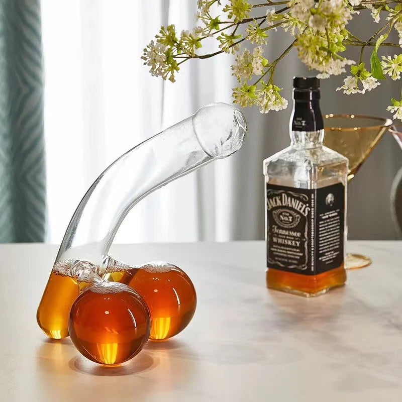 Playful Curve Decanter Centerpiece For Wine Service And Elegant Tableside Entertaining | Lersk