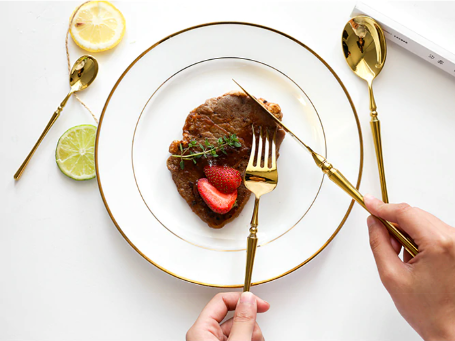 Aurelia Gold Bestiksæt med Dekorative Tracery-håndtag | Lersk