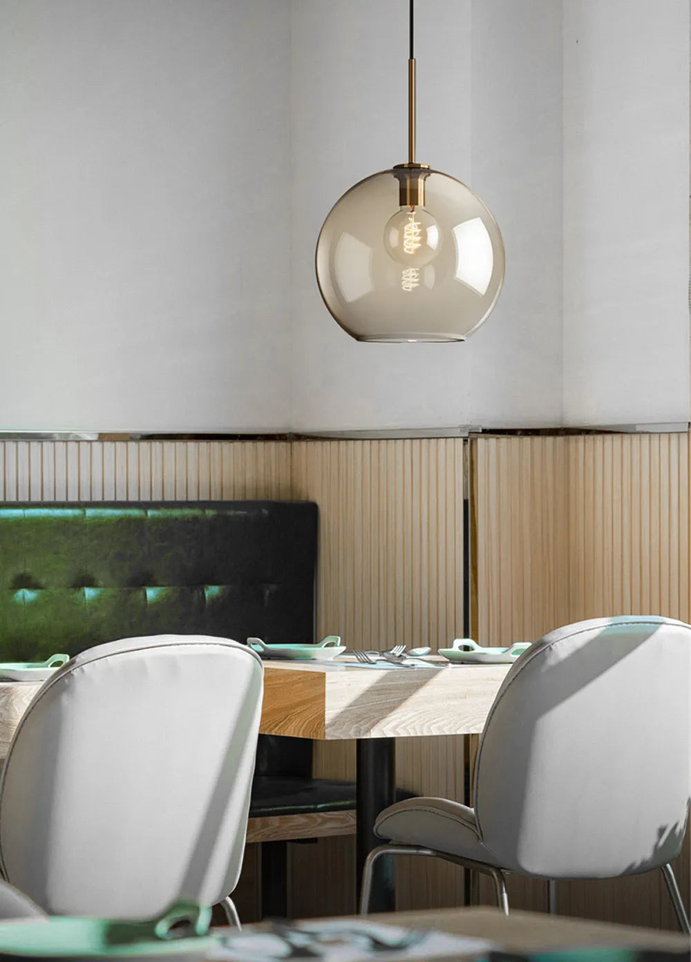 Arctix Glas-Hängeleuchte im industriellen LED-Luxusstil | Lersk