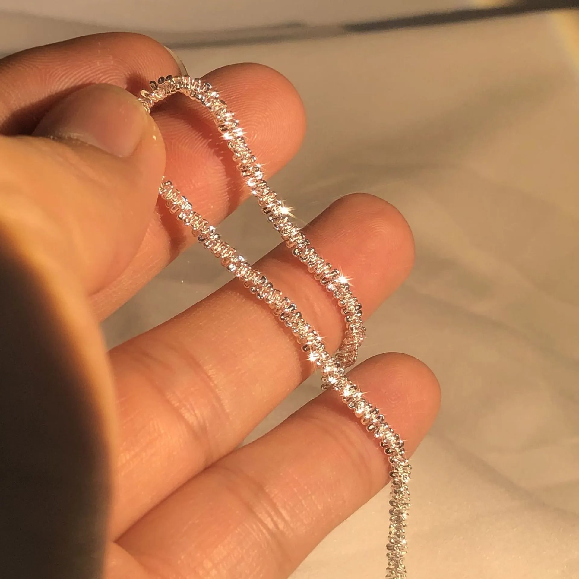 Sterlingsølv armbånd med vandinspireret glans gave til kvinder | Lersk