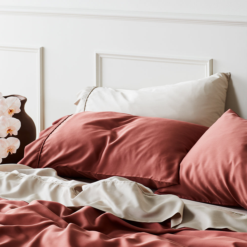 Luxe Bamboo Lyocell Sateen Pillowcase Set With Cooling | Lersk
