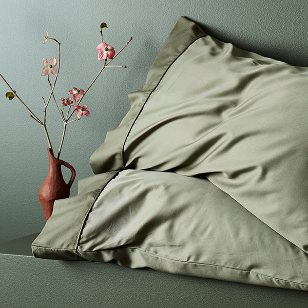 Luxe Bamboo Lyocell Sateen Pillowcase Set With Cooling | Lersk