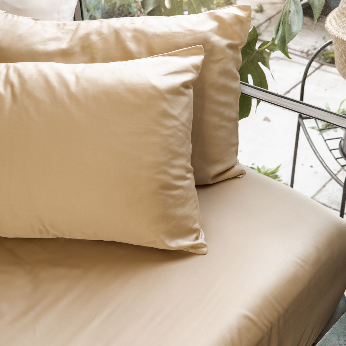 Luxe Bamboo Lyocell Sateen Pillowcase Set With Cooling | Lersk