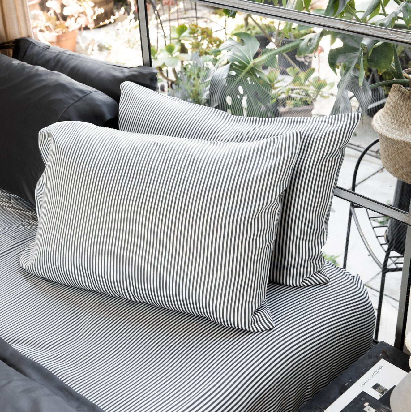 Luxe Bamboo Lyocell Sateen Pillowcase Set With Cooling | Lersk