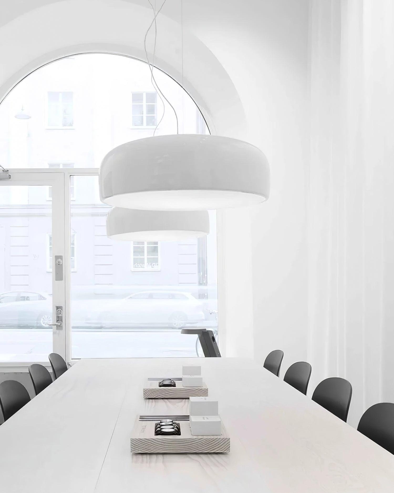 AstraLume loftpendel med elegant glød-design | Lersk
