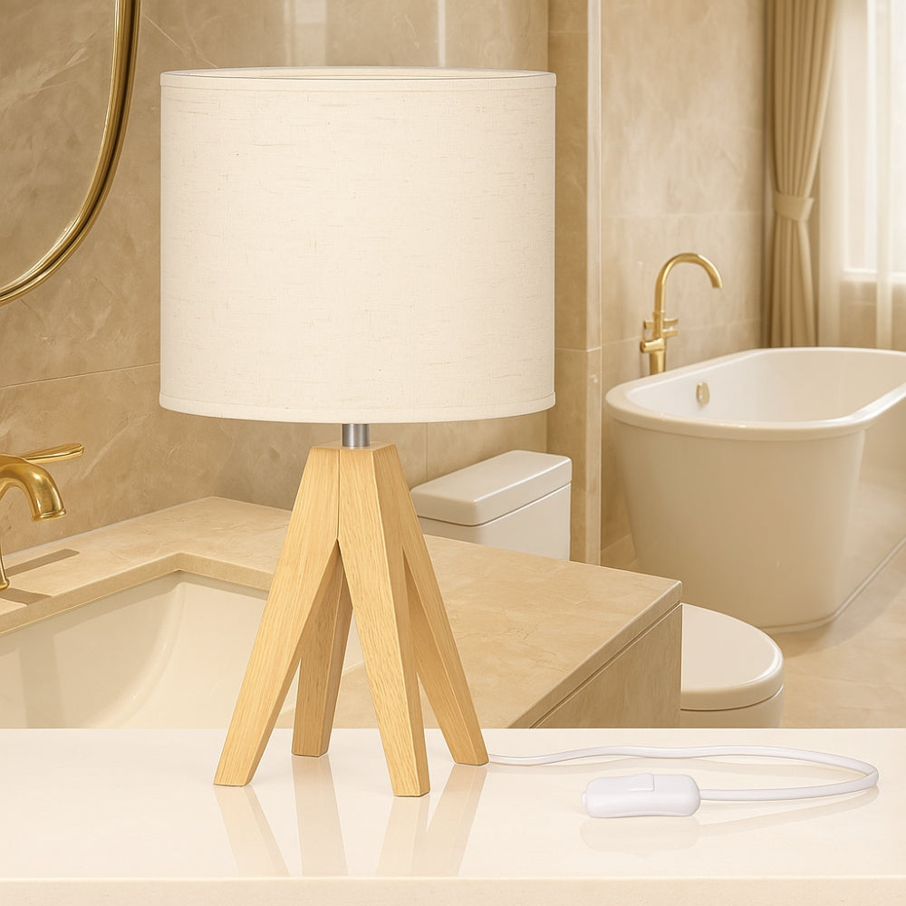 Minimalistická stolní lampa s elegantním trojnožkovým stojanem | Lersk