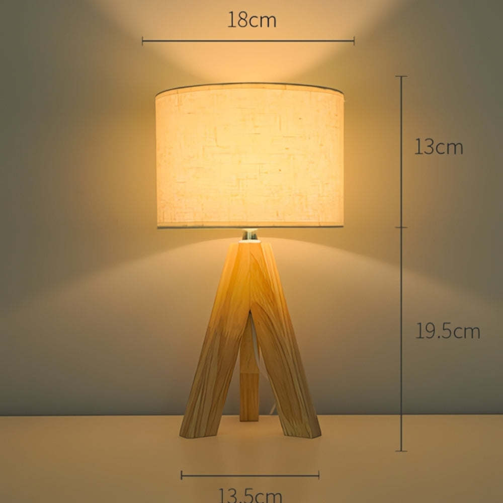 Minimalistická stolní lampa s elegantním trojnožkovým stojanem | Lersk