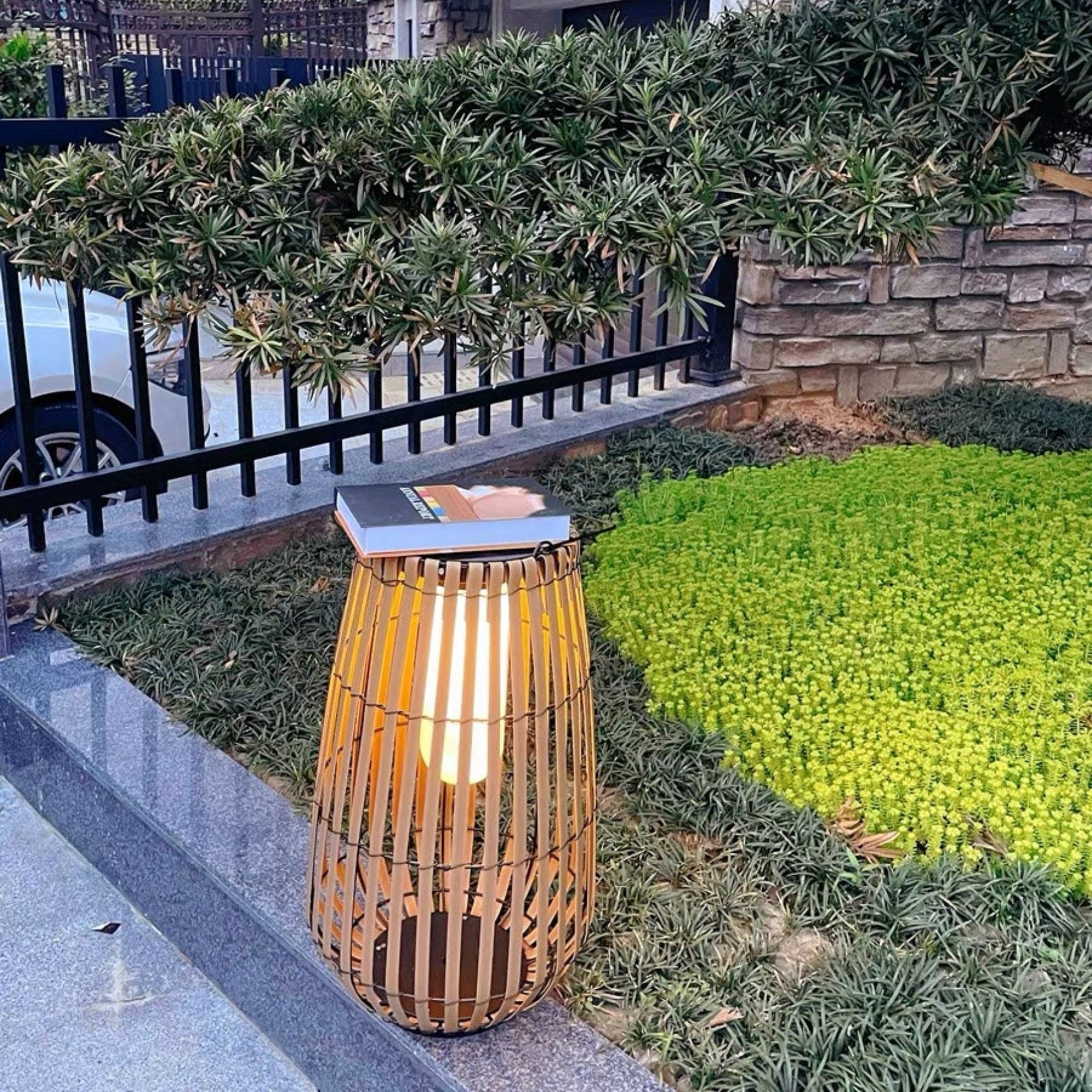 AuroraLume Exquisite Solar-Powered Outdoor Garden Light Fixture | Lersk