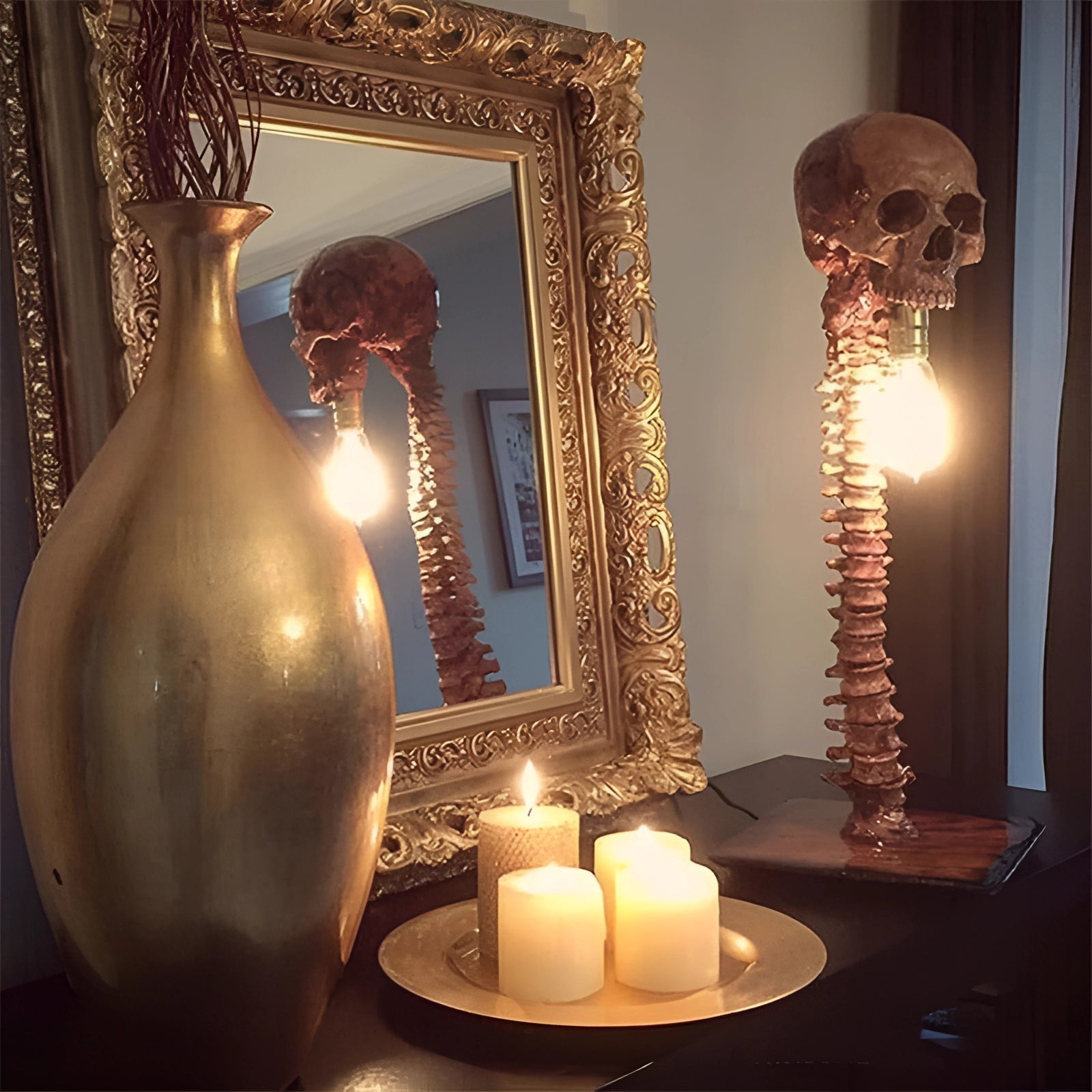 Lampa Dreadspire Lebka a Páteř s LED Očima pro Gotiky | Lersk