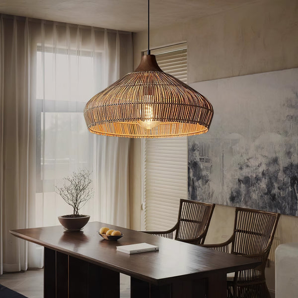 LumaWeave závěsná ratanová lampa ručně tkaná pro teplo | Lersk