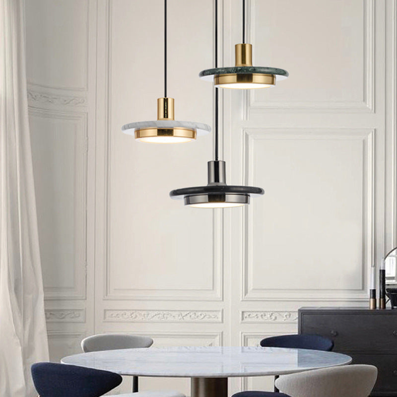 Lampada a sospensione in marmo dallo stile moderno ed elegante per interni | Lersk