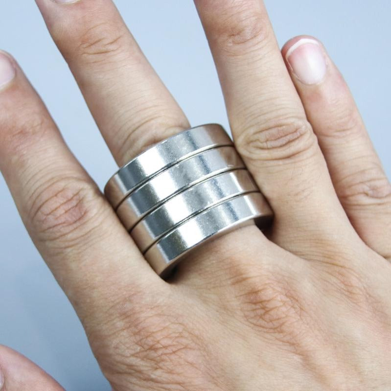 Faltbares Vier-Ring-Titanstahl-Fidget-Spielzeug | Lersk