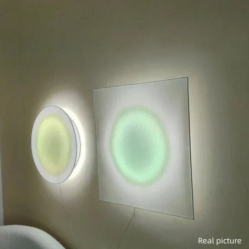 ZyraGlow Lampada da Parete Colorata con Telecomando per Qualsiasi Stanza o Corridoio | Lersk